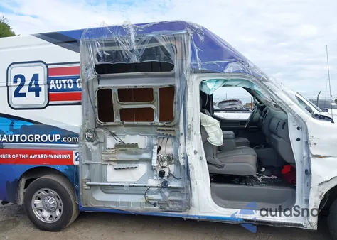 2014 Nissan Nv Cargo Nv2500 Hd Sv V8 z USA, uszkodzony, nr VIN 1N6AF0LY3EN110892